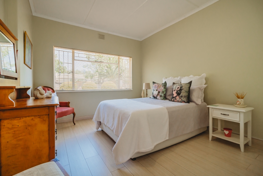 5 Bedroom Property for Sale in Heather Park Western Cape